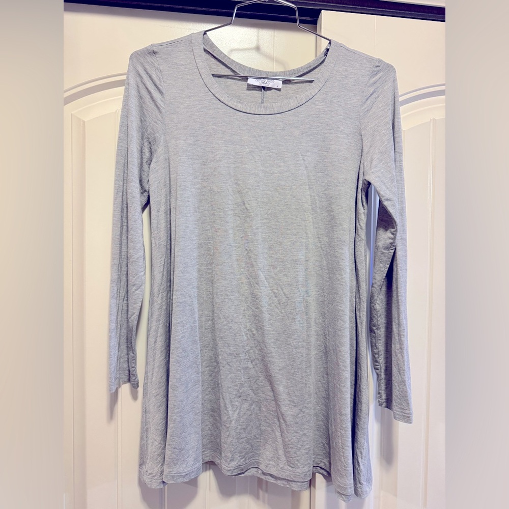CJLA Grey Scoop Neck Long Sleeve M